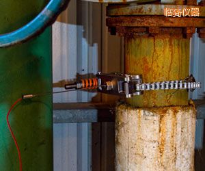 �R��ھ����g�ں�O(ji��n)�؃x