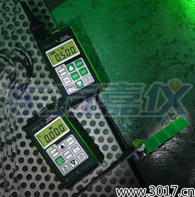 �����y(c��)��x